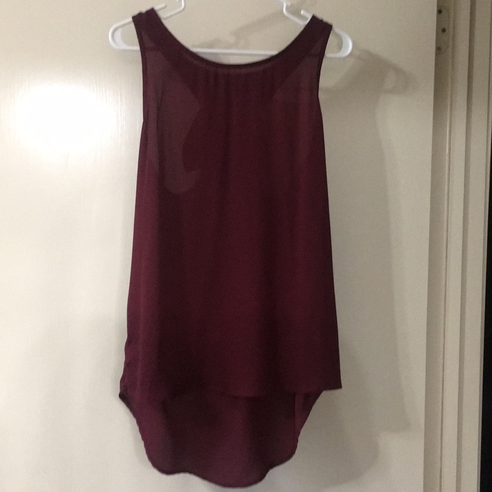 Maroon tank w/ bow